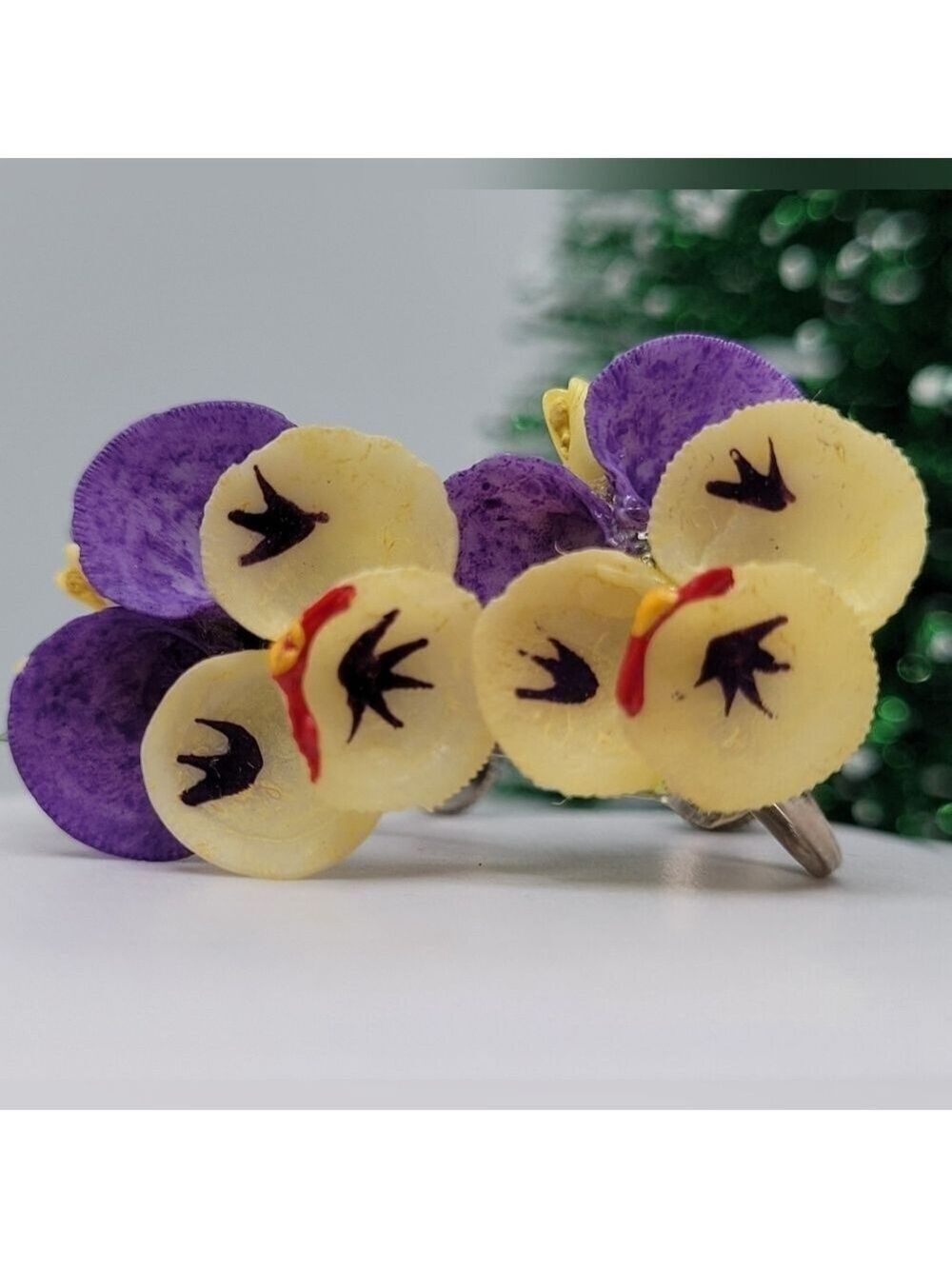 ✨2/$10✨ Handmade Cute Pansy Flower Purple Screw-back Earrings Vintage White
